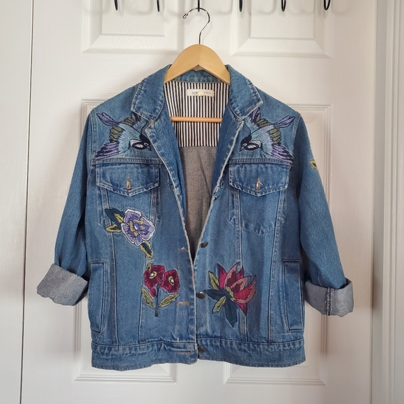 Honey Punch Jackets & Blazers - Honey Punch Embroidered Blue Denim Jacket Buttu-up Size XS